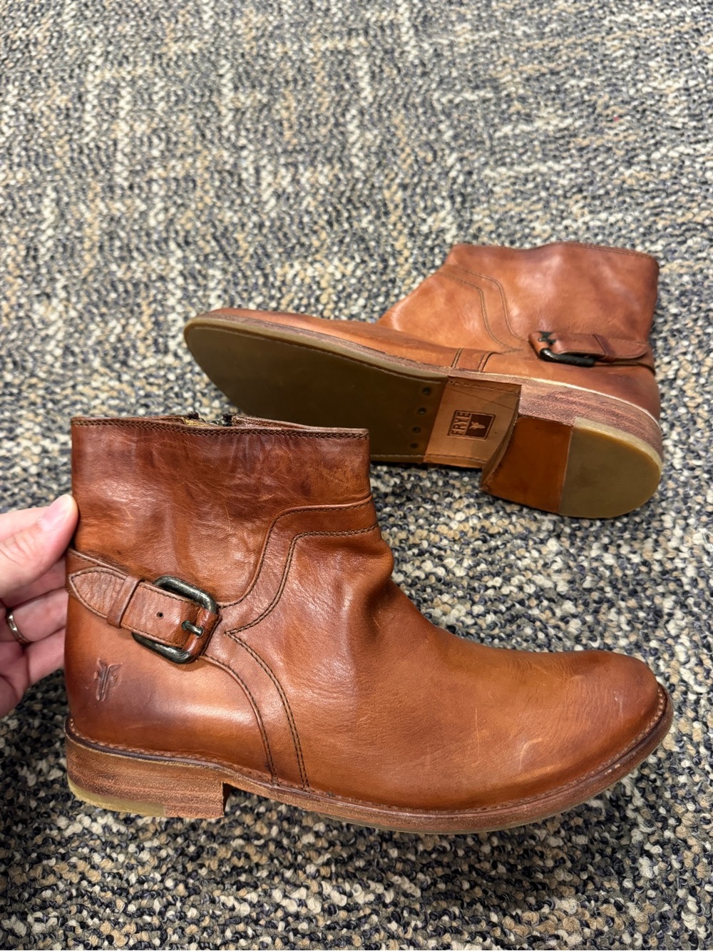 FRYE Shirley Shield Short Cognac Leather Ankle Boots Buckle Zip Womens 6 B 73444